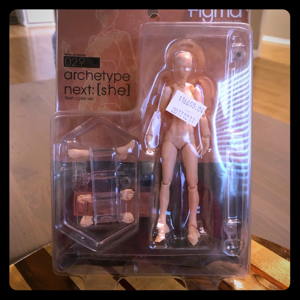 Figma Man & Woman Action Figure